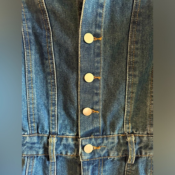 Lulus Flawless Trend Medium Wash Denim Long size medium NWT 🤠 - Picture 9 of 12